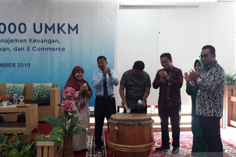 BRI Cabang Solok berikan pelatihan kewirausahaan kepada 100 UMKM