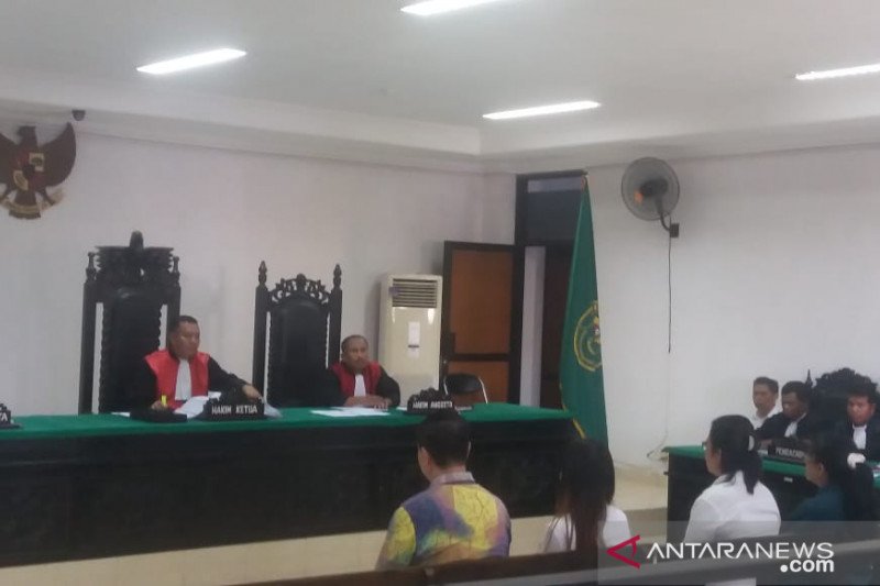 Terdakwa kasus NTT Fair sebut beri seratusan juta kepada Frans Lebu Raya
