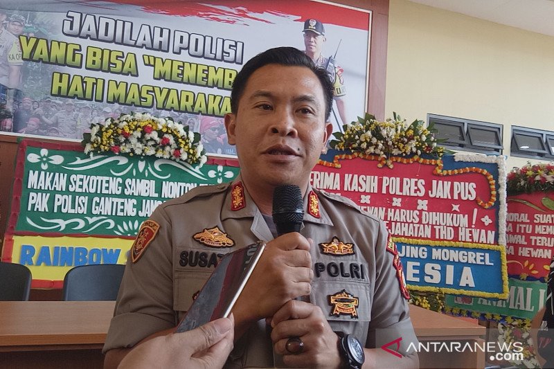 Pelaku penyiraman anjing tidak ditahan polisi
