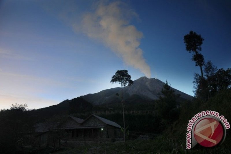 Kementerian ESDM : Masyarakat diharapkan jangan panik terkait letusan Merapi