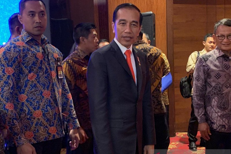 Presiden Jokowi yakin defisit neraca dagang bisa diselesaikan tiga tahun