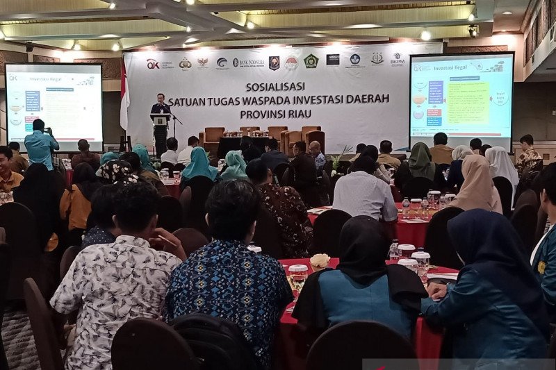 132.072 warga Riau suka hutang secara online
