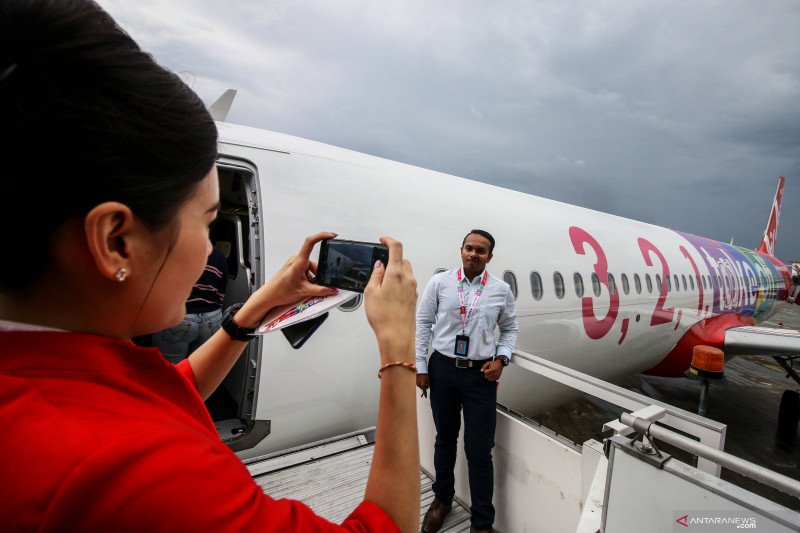 AirAsia membatalkan penerbangan dari dan ke Wuhan