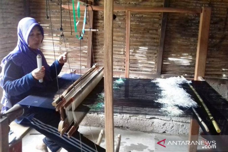 Omzet UKM tenun Padi Sarumpun Sungai Jambur capai Rp25 juta per bulan