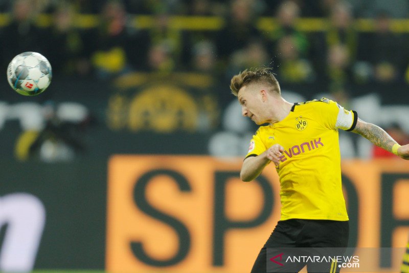 Dortmund nyaris dipecundangi tim juru kunci di kandang sendiri