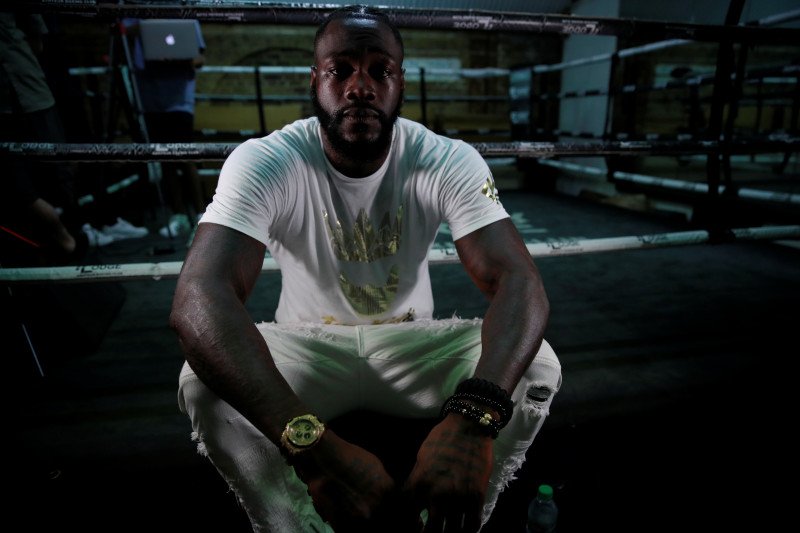 Deontay Wilder pertahankan gelar kelas berat WBC setelah pukul KO Ortiz