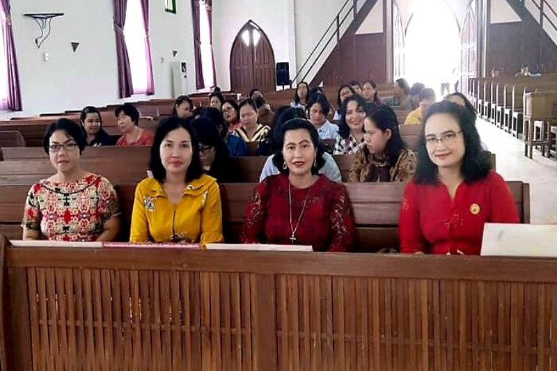 Legislator minta perempuan di Gumas berani tampil di depan publik