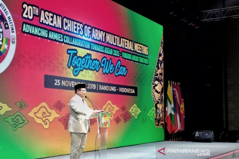 Prabowo ajak negara-negara ASEAN untuk bersama menangkal terorisme