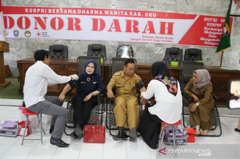 Pemkab OKU gelar donor darah peringati HUT ke 48 tahun Korpri