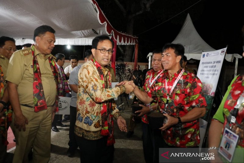 BI serahkan 20 ribu bibit tomat-cabai kepada Sinode GMIM