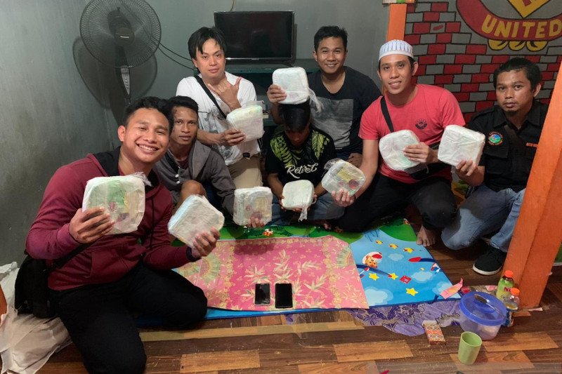 Polres Nunukan gagalkan penyelundupan sabu dalam ember cat