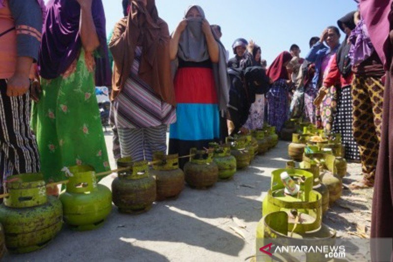 Pertamina diminta tindak tegas pemilik pangkalan elpiji nakal