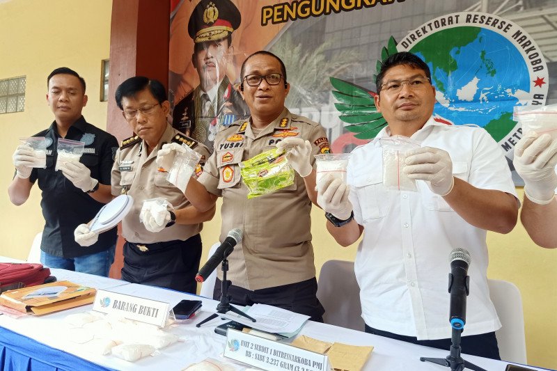 Polisi tunggu informasi penyidik ledakan granat di Monas