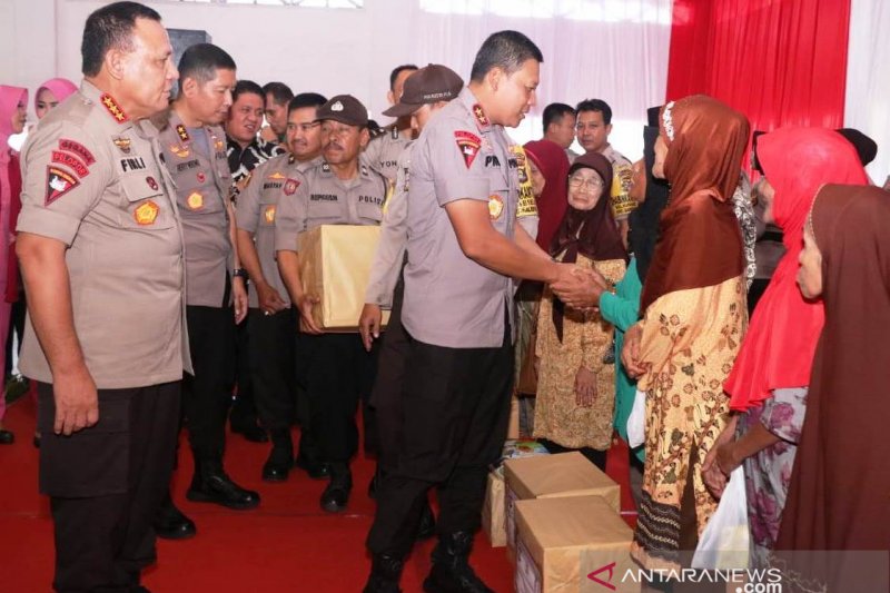 Polda Sumsel merajut kebhinekaan dengan bhakti sosial kesehatan