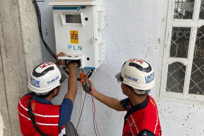 Sambut Natal, PLN UP3 Baubau periksa instalasi gereja
