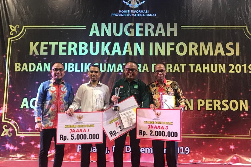 PKS Sumbar raih peringkat pertama partai paling informatif