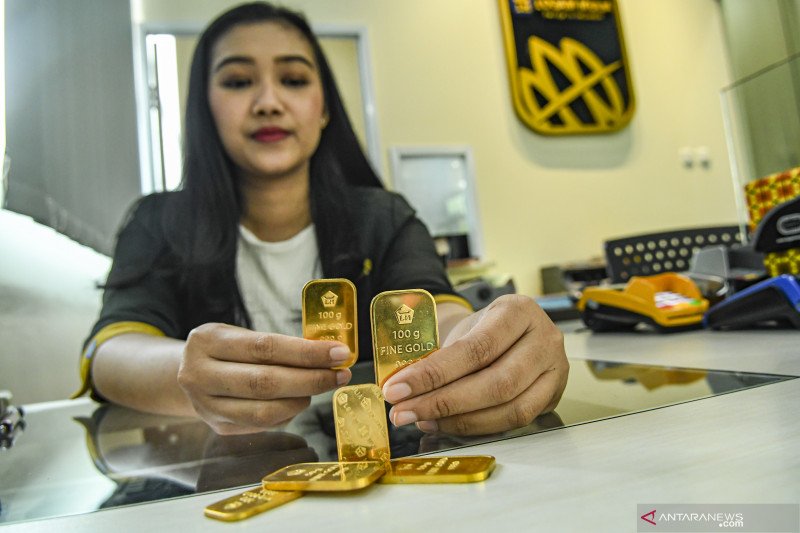 Harga emas Antam Selasa pagi turun Rp1.000