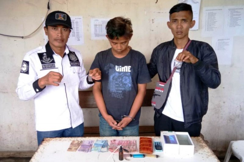 Polisi Tolikara tangkap pemilik sabu-sabu