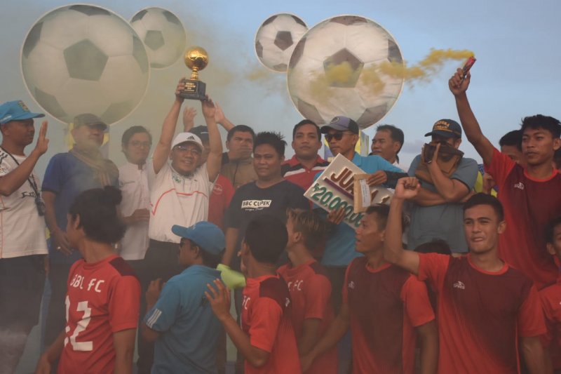 Bupati Najmul resmi tutup OTP Cup 2019