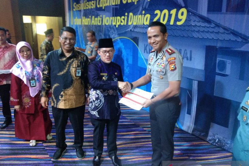 KPPN Dumai serahkan DIPA Rp2 Triliun ke 111 Satker