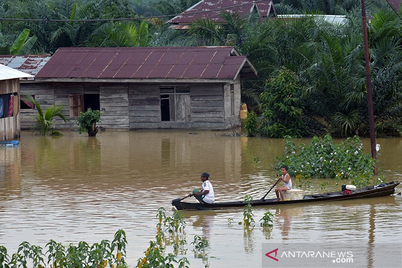 Pemkab Kampar akan bantu translokasi warga dari daerah banjir, begini syaratnya