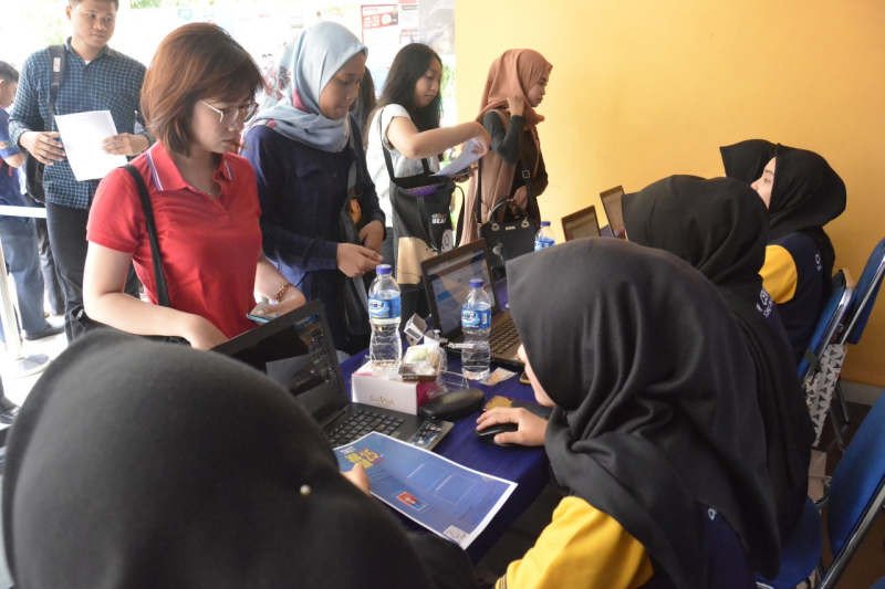 Job fair Udinus dekatkan lulusan dengan lowongan kerja