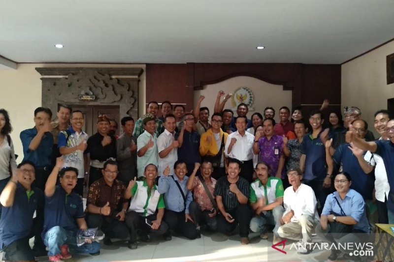 Senator Pastika dengarkan “curhat” persoalan petani Bali