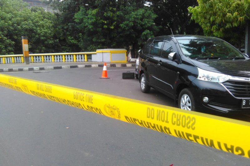 Ternyata benda mencurigakan di Masjid Istiqlal hanya baju