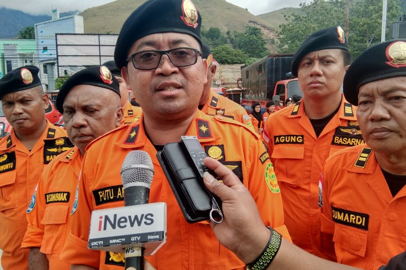 Diperkirakan nelayan jatuh dari atas rumpon sudah masuk perairan PNG