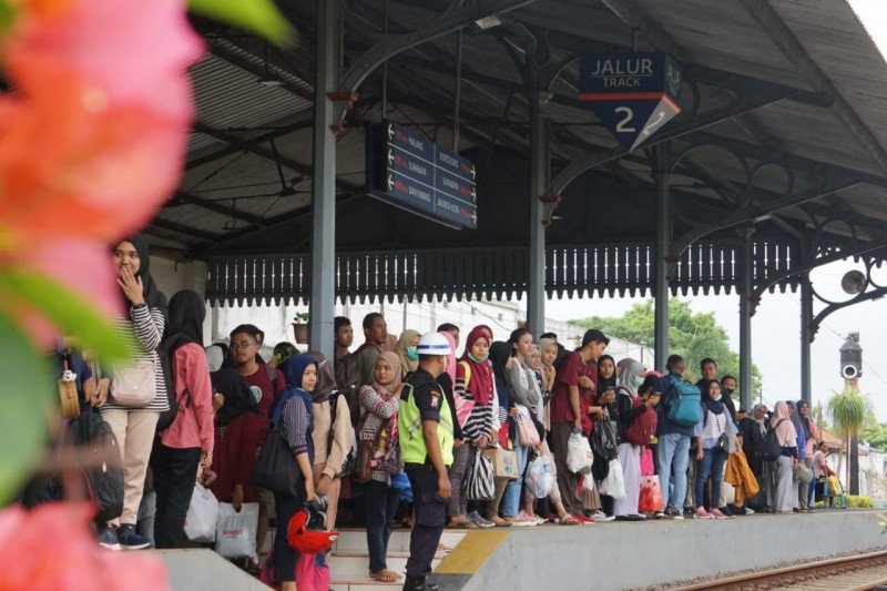 Antisipasi gangguan bencana, KAI Daop 4 siagakan petugas ekstra