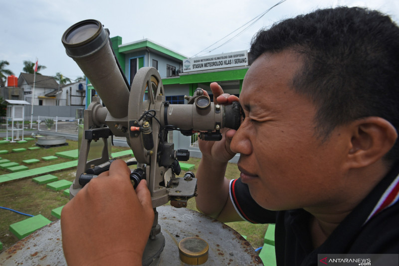 BMKG rilis peringatan dampak dari Topan Phanfone