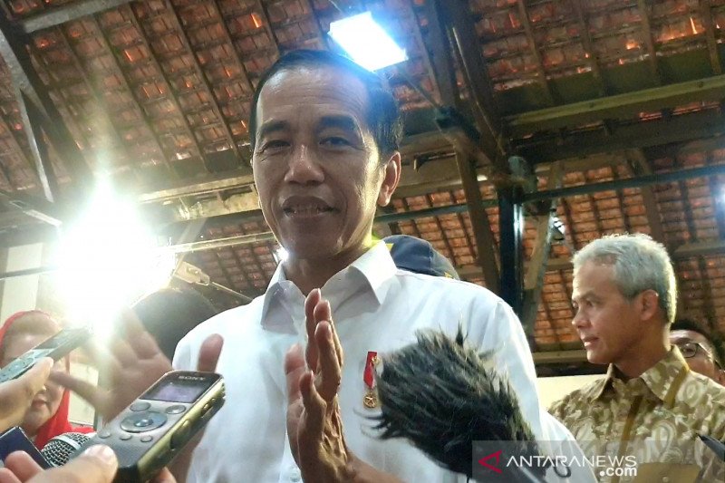 Jokowi: Beri kesempatan polisi buktikan penyerang Novel Baswedan