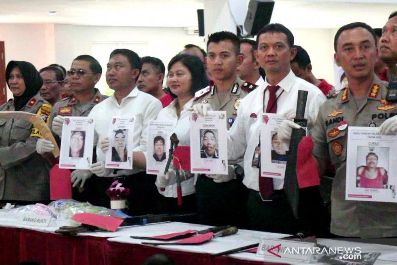 Selama 2019, Polrestabes Surabaya tembak mati 11 penjahat