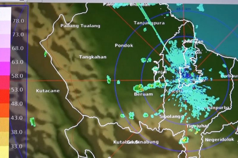 Hujan disertai petir diperkirakan dominasi Sumut hingga akhir tahun