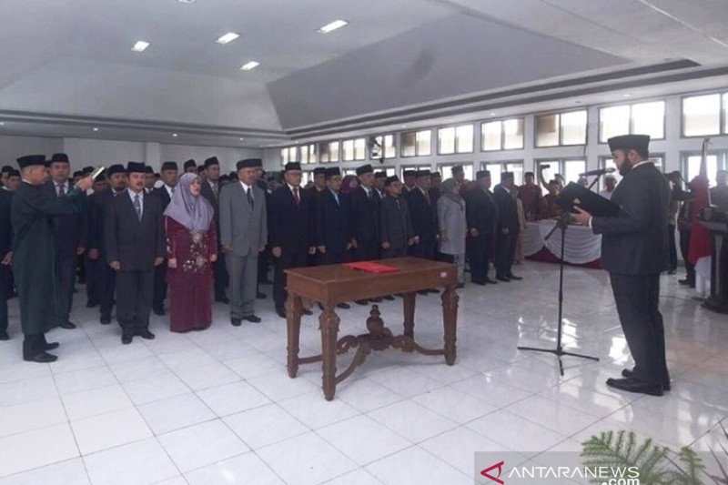 Wali Kota Padang Panjang lantik 125 pejabat