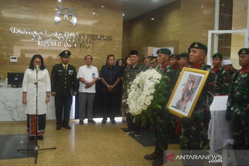 Menteri PPPA lepas jenazah Mien Sugandhi ke makam pahlawan Kalibata