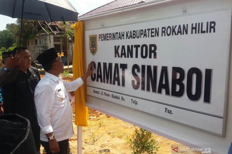 Bupati Rohil resmikan Kantor Camat Sinaboi. Ini pesan mengejutkan Bupati