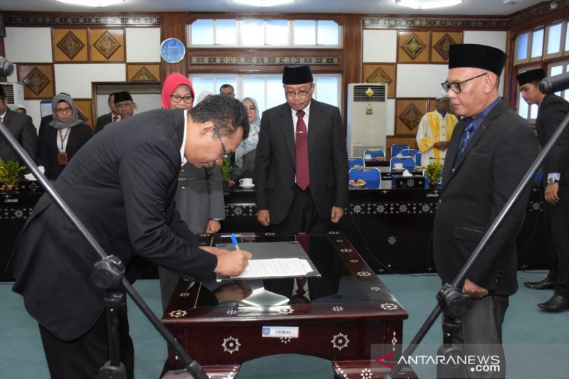 Gubernur NTB mengajak Ponpes kembangkan ekonomi keumatan