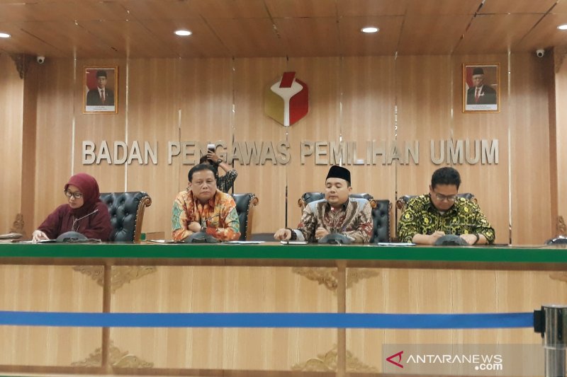 Bawaslu adukan komisioner KPU Wahyu Setiawan ke DKPP