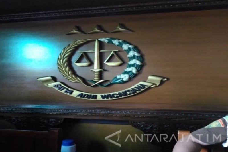Kejari Madiun tahan tersangka korupsi dana pengolahan sampah