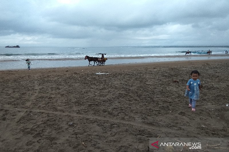 Disparbud Jabar tutup sejumlah objek wisata terkait COVID-19, termasuk Pangandaran