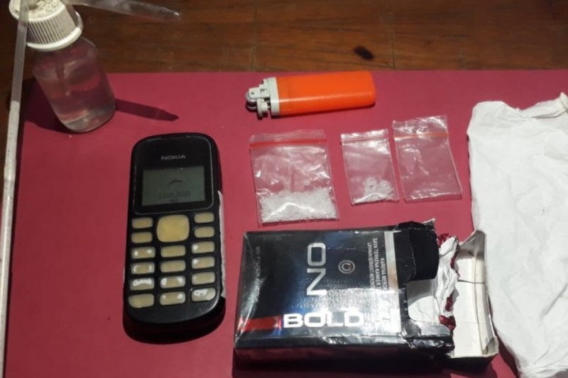 Diduga edarkan sabu, warga Batang Barus "dicokok" polisi