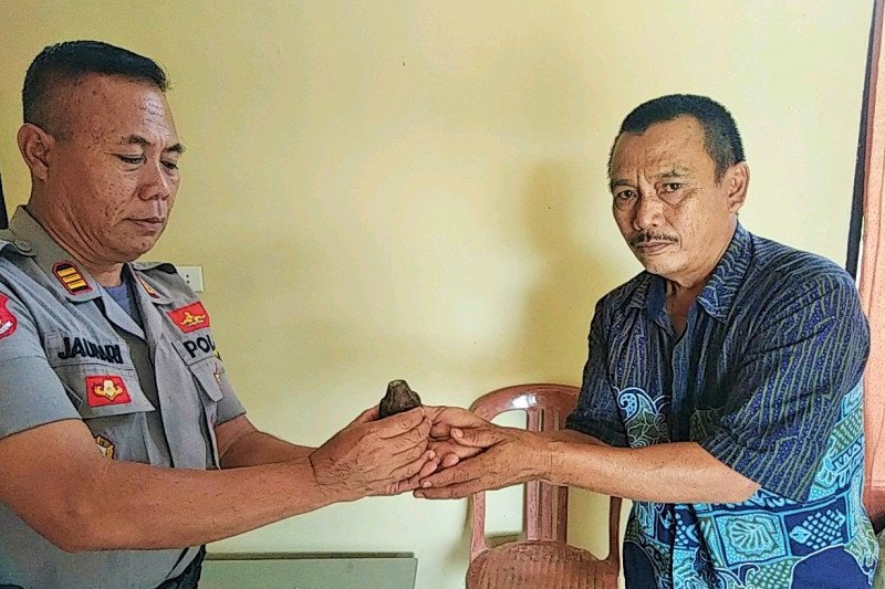 Warga Waykanan temukan granat saat cari pakan ternak