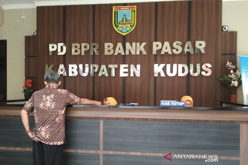 Laba Bank Pasar Kudus naik