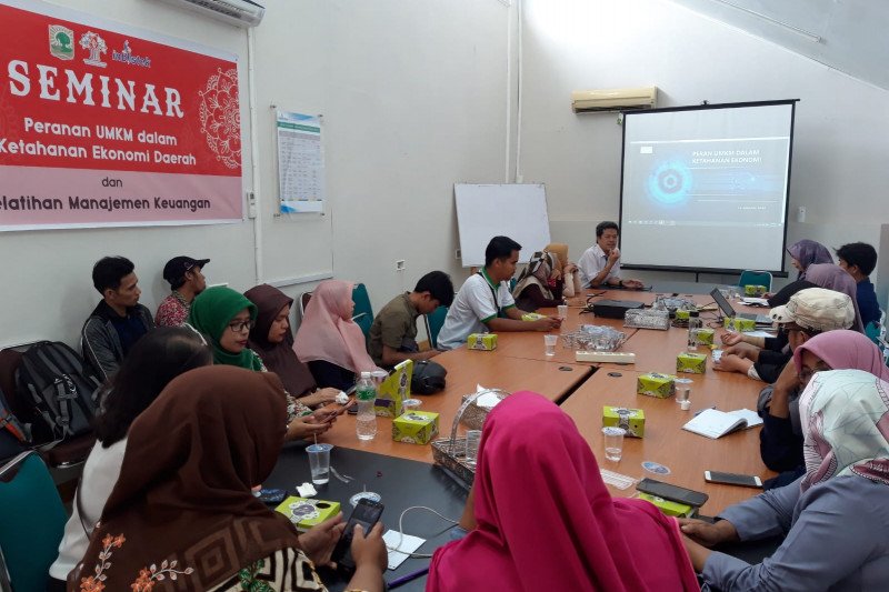 Unand latih UMKM binaan manajemen keuangan, ini targetnya
