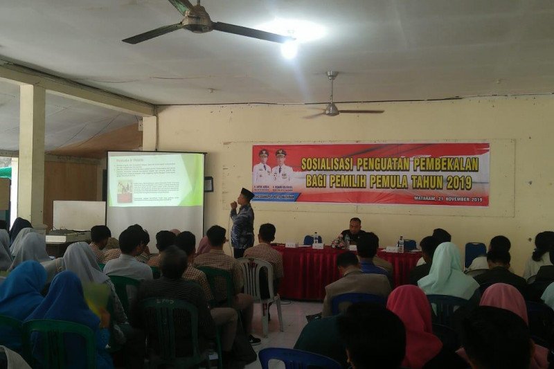 Bakesbangpol Mataram menyasar pemilih pemula sosialisasi pilkada