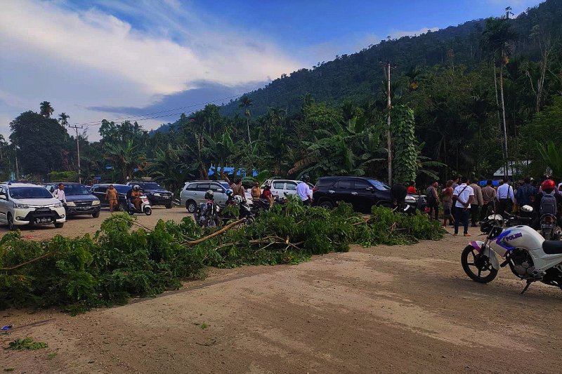 Masyarakar Wondama minta pembangunan jalan Wasior-Rasiei dipercepat
