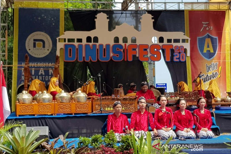 SMA/SMK se-Jawa dan Bali ramaikan Dinusfest 2020