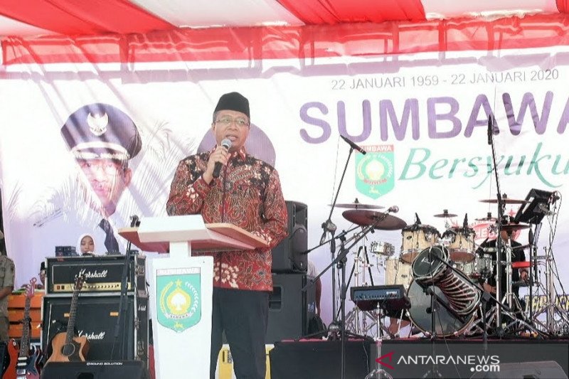 Gubernur NTB ingatkan warga tak terpecah belah karena pilkada
