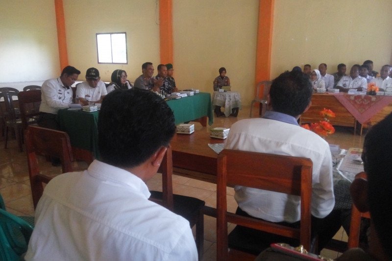 Polsek Labuhan Maringgai bentuk Pokdar Kamtibmas